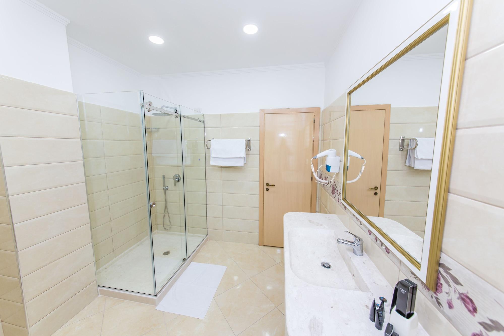 Hotel Belagrita Berat Zewnętrze zdjęcie
